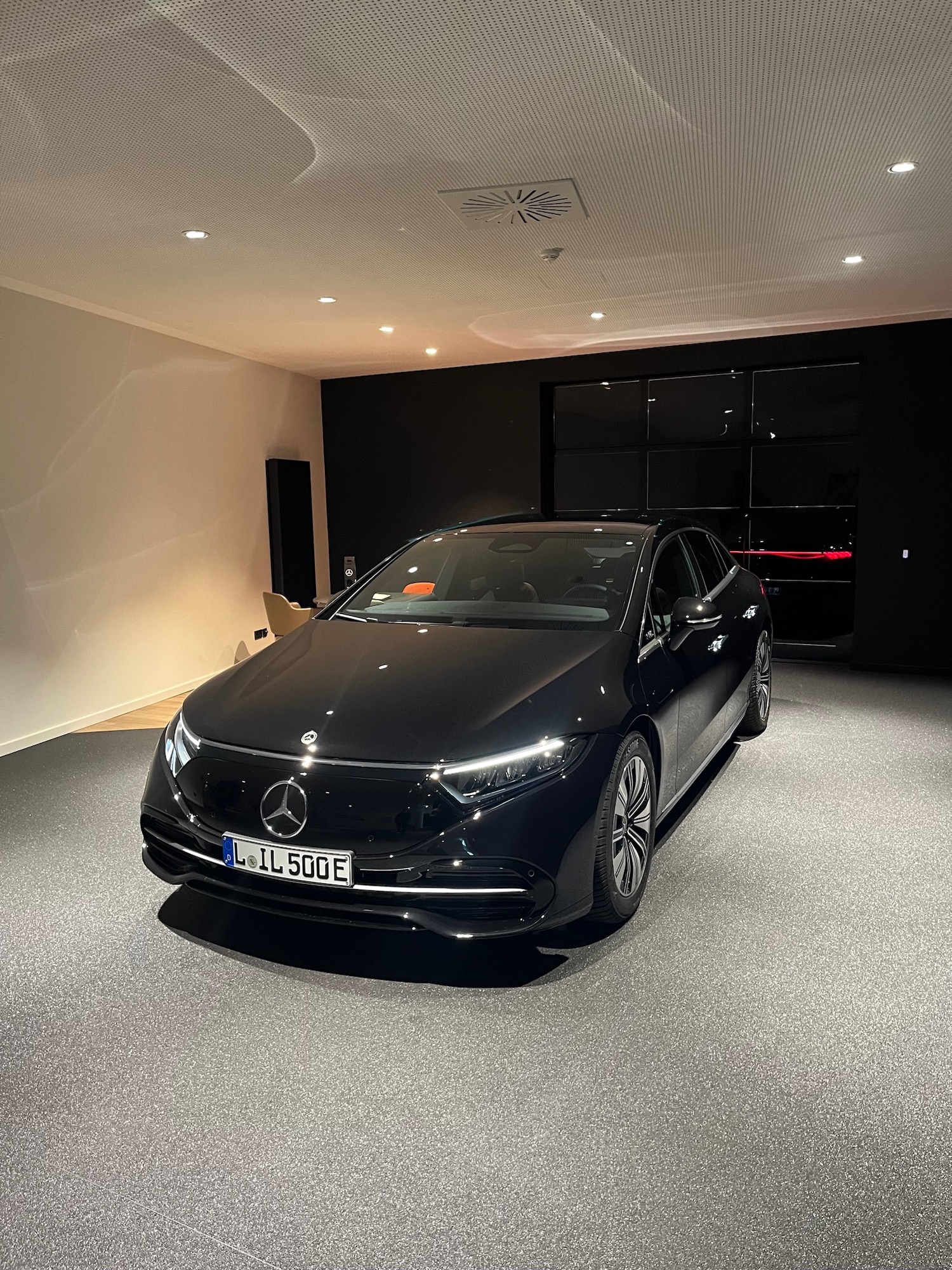 Mercedes EQS