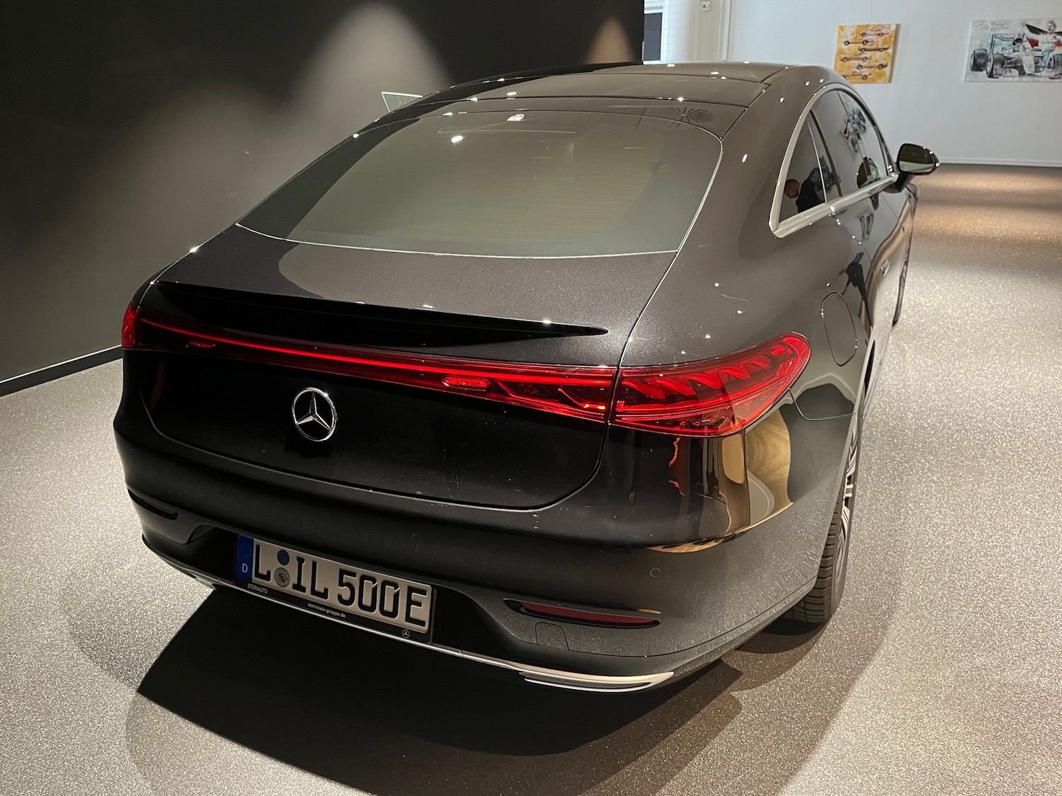 Mercedes EQS