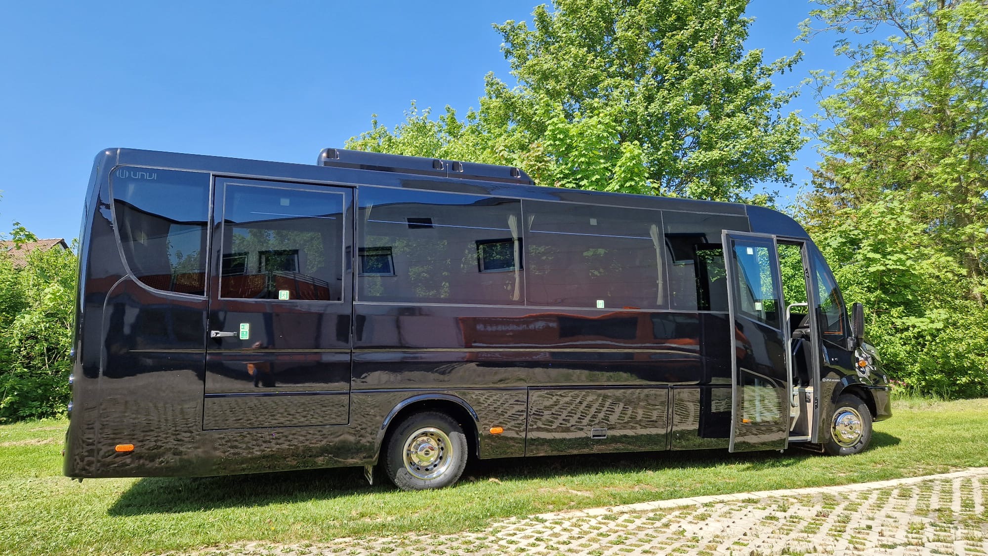 Iveco Midibus au&szlig;en