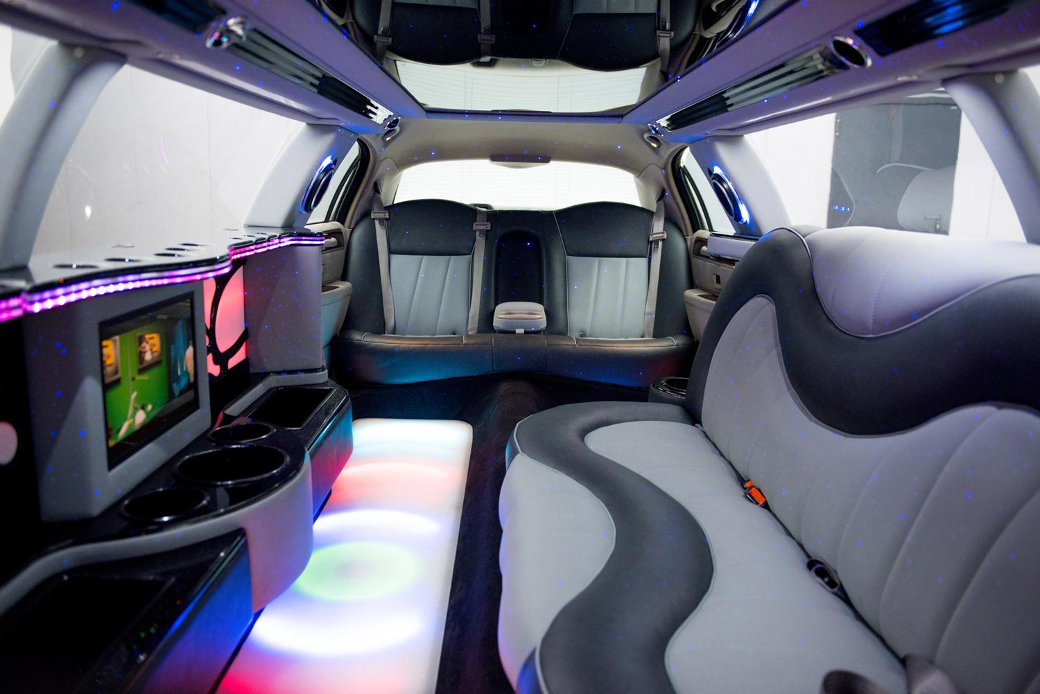 Lincoln Towncar Stretch limousine interior
